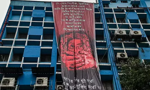 ಅಪರಾಧ ಸ್ಥಳಕ್ಕೆ ಭೇಟಿ ನೀಡಲು ವಕೀಲರಿಗೆ ಅನುಮತಿ ನೀಡಬೇಕು: ಕಲ್ಕತ್ತಾ ಹೈಕೋರ್ಟ್ ಮೊರೆ ಹೋದ ಆರ್ಜಿ ಕರ್ ಅತ್ಯಾಚಾರ ಹತ್ಯೆ ಸಂತ್ರಸ್ತೆಯ ತಂದೆ