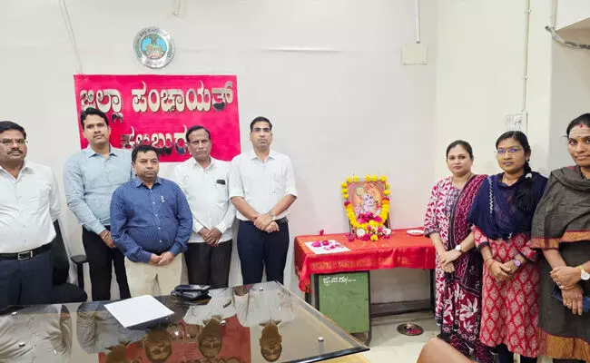 ಕಲಬುರಗಿ | ಜಿಲ್ಲಾ ಪಂಚಾಯತ್ ಕಚೇರಿಯಲ್ಲಿ ಶ್ರೀ ಕೃಷ್ಣ ಜಯಂತಿ ಆಚರಣೆ ಕಲಬುರಗಿ | ಜಿಲ್ಲಾ ಪಂಚಾಯತ್ ಕಚೇರಿಯಲ್ಲಿ ಶ್ರೀ ಕೃಷ್ಣ ಜಯಂತಿ ಆಚರಣೆ