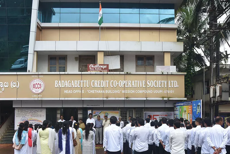 ಬಡಗಬೆಟ್ಟು ಸೊಸೈಟಿಯಿಂದ ಸ್ವಾತಂತ್ರ್ಯ ದಿನಾಚರಣೆ ಬಡಗಬೆಟ್ಟು ಸೊಸೈಟಿಯಿಂದ ಸ್ವಾತಂತ್ರ್ಯ ದಿನಾಚರಣೆ