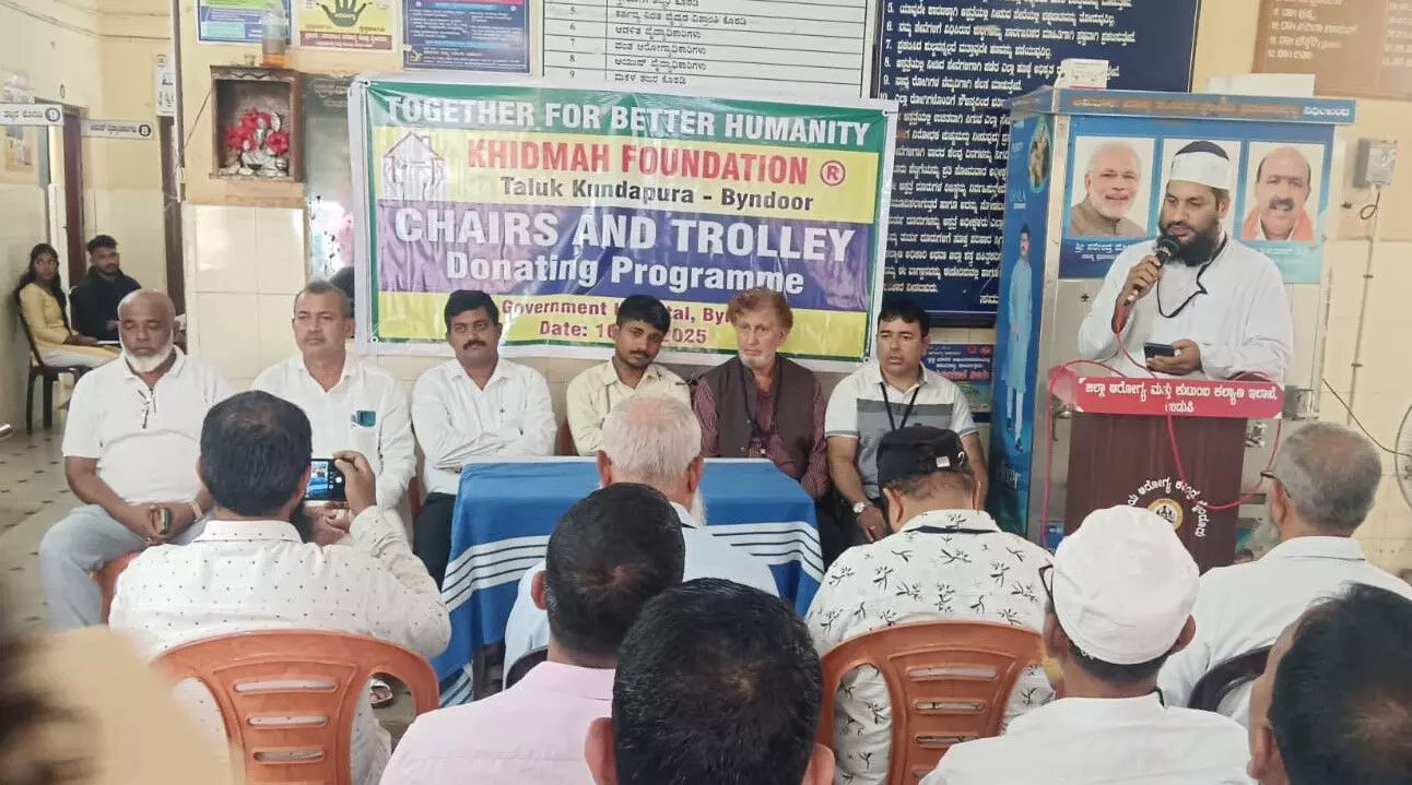 ಬೈಂದೂರು ತಾಲೂಕು ಆಸ್ಪತ್ರೆಗೆ ಪೀಠೊಪಕರಣಗಳ ಹಸ್ತಾಂತರ ಬೈಂದೂರು ತಾಲೂಕು ಆಸ್ಪತ್ರೆಗೆ ಪೀಠೊಪಕರಣಗಳ ಹಸ್ತಾಂತರ