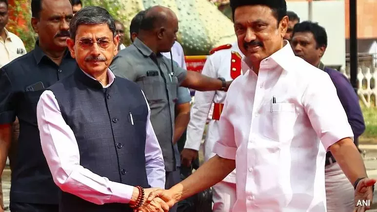 “ವಿರೋಧ ಪಕ್ಷಗಳಿಗಿಂತ ಕೀಳುಮಟ್ಟದ ರಾಜಕೀಯ ಮಾಡುತ್ತಿದ್ದಾರೆ” : ತಮಿಳುನಾಡು ರಾಜ್ಯಪಾಲರ ವಿರುದ್ಧ ಸಿಎಂ ಎಂ.ಕೆ. ಸ್ಟಾಲಿನ್ ವಾಗ್ದಾಳಿ