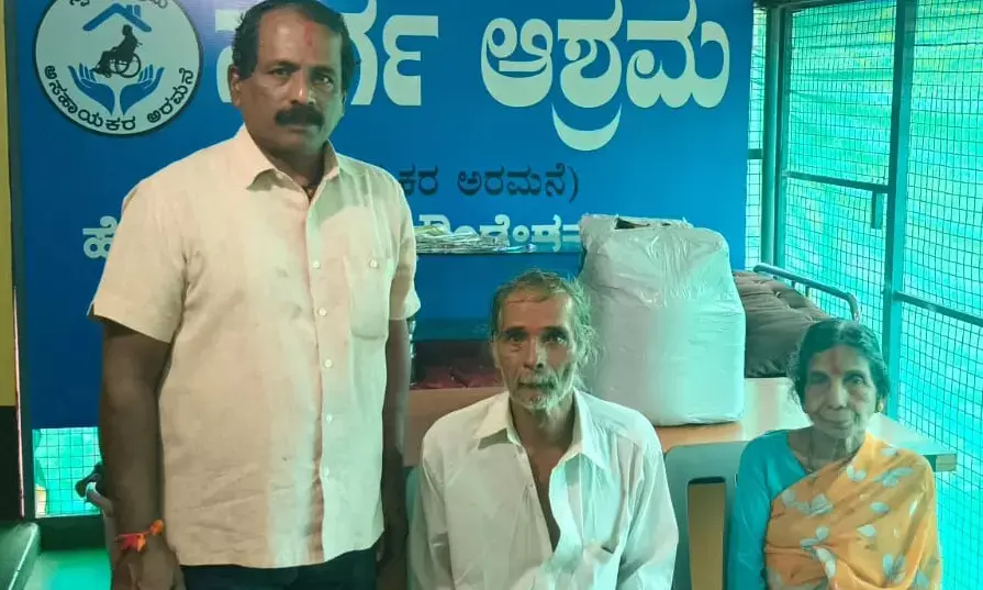 ಕೊನೆಗೂ ಆಶ್ರಮ ಸೇರಿದ ವೃದ್ದ ದಂಪತಿ