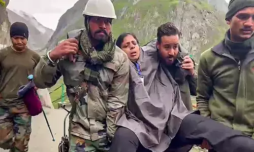 ಮೇಘ ಸ್ಫೋಟದಿಂದ ಕಥುವಾ ಸಂಪರ್ಕ ಕಡಿತ: ಗಾಯಾಳುಗಳ ಏರ್ ಲಿಫ್ಟ್ ಗೆ ಸೇನಾ ಹೆಲಿಕಾಪ್ಟರ್ ಗಳ ನಿಯೋಜನೆ