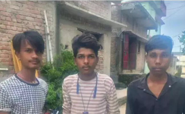 ಬಿಹಾರ | ಪ್ರವಾಹದಲ್ಲಿ ಮೃತಪಟ್ಟಿದ್ದಾರೆಂದು ನಂಬಲಾದ ಮೂವರು ಮರಳಿ ಮನೆಗೆ