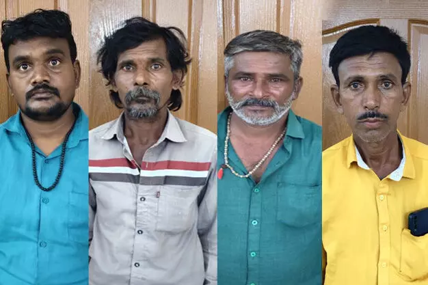 ರಾಯಚೂರು | ಮಟ್ಕಾ ಅಡ್ಡೆಗೆ ದಾಳಿ : ನಾಲ್ವರು ಆರೋಪಿಗಳ  ಬಂಧನ