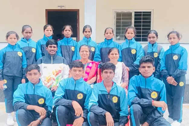 ಕನಕಗಿರಿ |ಯೋಗಾಸನ ಸ್ಪರ್ಧೆ : ಅಂಬೇಡ್ಕರ್‌ ಶಾಲೆಗೆ ಸಮಗ್ರ ಚಾಂಪಿಯನ್‌ಶಿಪ್