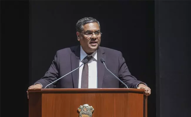 ಒಂದು ದೇಶ ಒಂದು ಚುನಾವಣೆ ಮಸೂದೆಯಲ್ಲಿ ಚುನಾವಣಾ ಆಯೋಗಕ್ಕೆ ಅನಿಯಂತ್ರಿತ ಅಧಿಕಾರ: ನ್ಯಾ. ಸಂಜೀವ್ ಖನ್ನಾ ಕಳವಳ