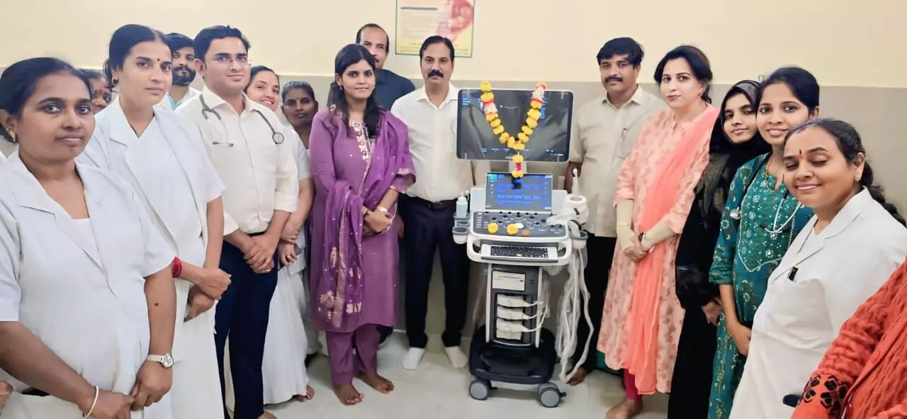 ಕಲಬುರಗಿ | ಡಿಎಚ್ಒ ಶರಣಬಸಪ್ಪ ಕ್ಯಾತನಾಳ ಅವರಿಂದ ಅಲ್ಟ್ರಾಸೌಂಡ್ ಸ್ಕ್ಯಾನಿಂಗ್ ಲೋಕಾರ್ಪಣೆ ಕಲಬುರಗಿ | ಡಿಎಚ್ಒ ಶರಣಬಸಪ್ಪ ಕ್ಯಾತನಾಳ ಅವರಿಂದ ಅಲ್ಟ್ರಾಸೌಂಡ್ ಸ್ಕ್ಯಾನಿಂಗ್ ಲೋಕಾರ್ಪಣೆ