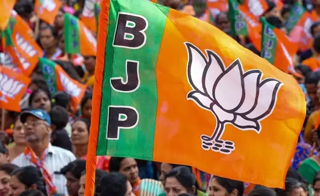 ಅಪಹರಣ ಆರೋಪದ ನಡುವೆಯೇ ನೈನಿತಾಲ್ ಪಂಚಾಯತ್ ಅಧ್ಯಕ್ಷ ಚುನಾವಣೆಯಲ್ಲಿ ಕೇವಲ ಒಂದು ಮತದಿಂದ ಗೆಲುವು ಸಾಧಿಸಿದ ಬಿಜೆಪಿ!