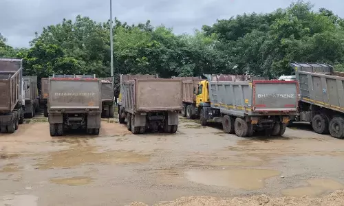 ಮಾನ್ವಿ | ಅಕ್ರಮ ಮರಳು ಸಾಗಾಟ ಆರೋಪ : 14 ಟಿಪ್ಪರ್‌ಗಳು ವಶ