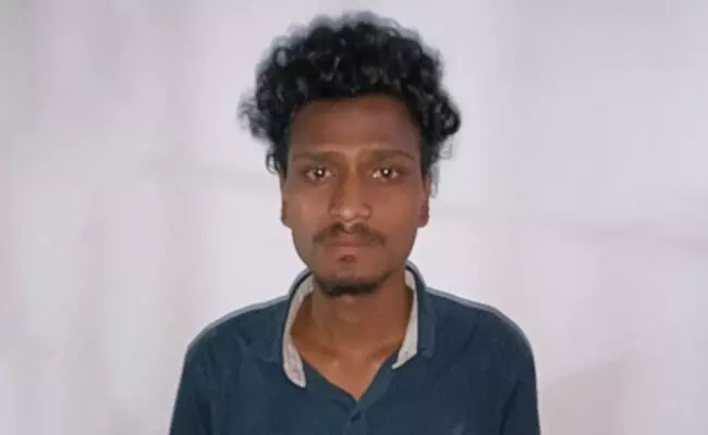 ಚಿಕ್ಕಮಗಳೂರು: ಕುಡಿದ ಮತ್ತಿನಲ್ಲಿ ಅಪ್ಪನಿಗೆ ಚೂರಿ ಇರಿದ ಮಗ; ಮಲಗಿದ್ದಲ್ಲೇ ಪ್ರಾಣ ಬಿಟ್ಟ ತಂದೆ