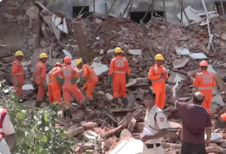 ದಿಲ್ಲಿ | ಮೂರು ಅಂತಸ್ತಿನ ಕಟ್ಟಡ ಕುಸಿತ : ಮೂವರು ಕಾರ್ಮಿಕರು ಮೃತ್ಯು