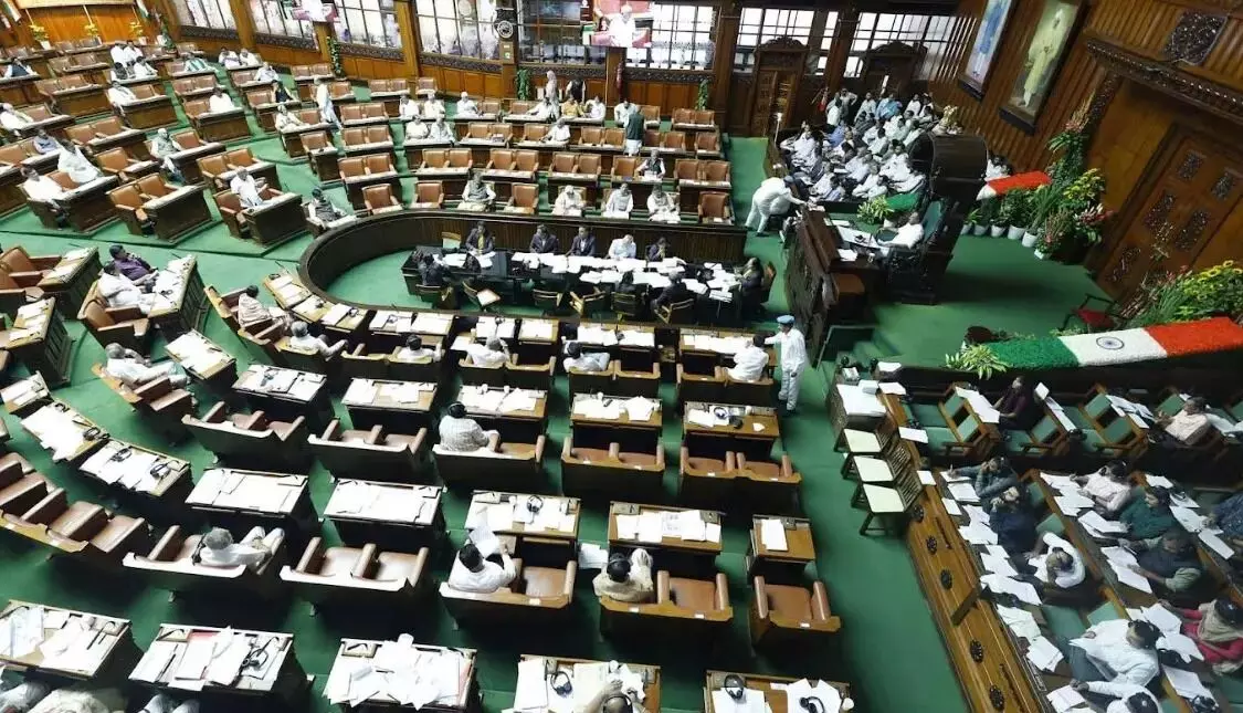 ವಿಧಾನಸಭೆಯಲ್ಲಿ ಅನುಸೂಚಿತ ಜಾತಿ-ಪಂಗಡಗಳ ಕಲ್ಯಾಣ ಸಮಿತಿ ವರದಿ ಮಂಡನೆ