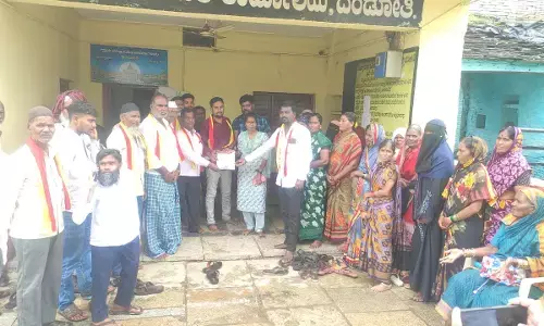 ಚಿತ್ತಾಪುರ | ಮಂಗಗಳ ಹಾವಳಿ ತಡೆಯಲು ಗ್ರಾಪಂ ಪಿಡಿಓಗೆ ಮನವಿ
