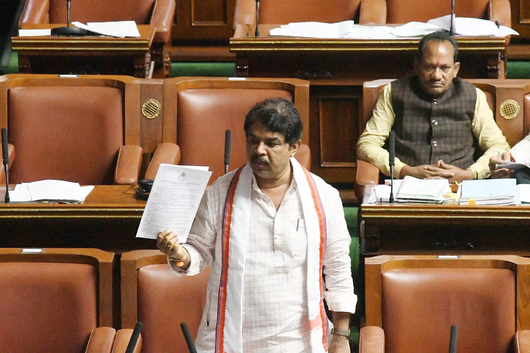 ಜನಸಂದಣಿ ನಿಯಂತ್ರಣ ವಿಧೇಯಕ | ಸದನದ ಆರಂಭದಲ್ಲಿ ವಿಧೇಯಕವನ್ನು ಸ್ವಾಗತಿಸಿ ಬಳಿಕ ವಿರೋಧ ವ್ಯಕ್ತಪಡಿಸಿದ ವಿಪಕ್ಷ!