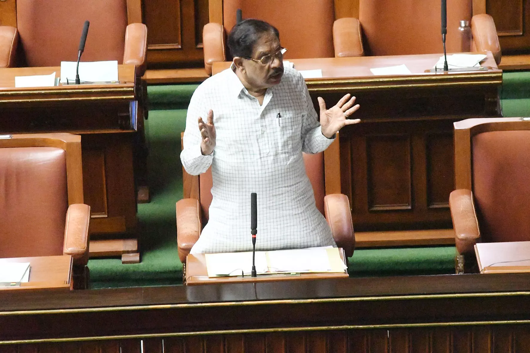 RCB ಸಂಭ್ರಮಾಚರಣೆ ವೇಳೆ ಕಾಲ್ತುಳಿತ ಪ್ರಕರಣ | ಸನ್ಮಾನ ಸಮಾರಂಭ ಆಯೋಜನೆ ಮಾಡಿದ್ದು ಸರಕಾರವಲ್ಲ: ಗೃಹಸಚಿವ ಪರಮೇಶ್ವರ್