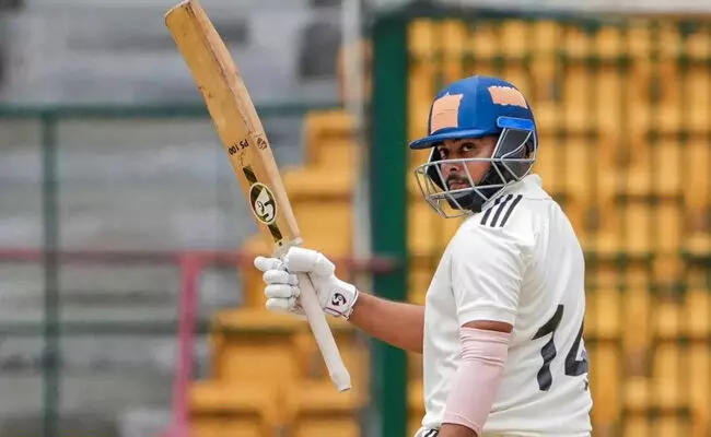 ಮಹಾರಾಷ್ಟ್ರ ತಂಡದ ಪರ ಮೊದಲ ಪಂದ್ಯದಲ್ಲಿ ಶತಕ ಸಿಡಿಸಿದ ಪೃಥ್ವಿ ಶಾ ಮಹಾರಾಷ್ಟ್ರ ತಂಡದ ಪರ ಮೊದಲ ಪಂದ್ಯದಲ್ಲಿ ಶತಕ ಸಿಡಿಸಿದ ಪೃಥ್ವಿ ಶಾ