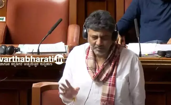 ಪೊಲೀಸ್ ಆಯುಕ್ತರ ಮನವಿ ಮೇರೆಗೆ ಚಿನ್ನಸ್ವಾಮಿ ಕ್ರೀಡಾಂಗಣದ ಕಾರ್ಯಕ್ರಮಕ್ಕೆ ಹೋದೆ: ಡಿಸಿಎಂ ಡಿ.ಕೆ.ಶಿವಕುಮಾರ್