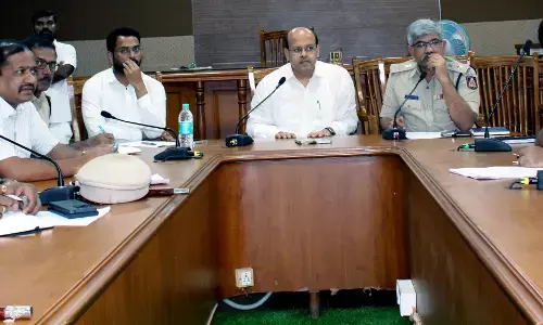 ಕೊಪ್ಪಳ | ಗಣೇಶ, ಈದ್ ಮಿಲಾದ್ ಹಬ್ಬದ ವೇಳೆ ಅಹಿತಕರ ಘಟನೆಗಳು ನಡೆಯದಂತೆ ಮುಂಜಾಗೃತೆ  ವಹಿಸಬೇಕು : ಡಿಸಿ ಸುರೇಶ ಬಿ.ಇಟ್ನಾಳ