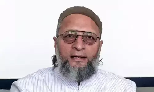 ಬಾಂಗ್ಲಾದೇಶಿಗರನ್ನು ಗಡೀಪಾರು ಮಾಡಲು ಕೇಂದ್ರ ಸರಕಾರದ ಯೋಜನೆ: ಶೇಖ್ ಹಸೀನಾರನ್ನು ಏಕೆ ಗಡಿಪಾರು ಮಾಡಿಲ್ಲ ಎಂದು ಪ್ರಶ್ನಿಸಿದ ಉವೈಸಿ!