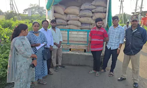 ಕಲಬುರಗಿ | ಅಕ್ರಮವಾಗಿ ಸಾಗಾಟ ಮಾಡುತ್ತಿದ್ದ 1.50 ಲಕ್ಷ ರೂ. ಮೌಲ್ಯದ ಪಡಿತರ ಅಕ್ಕಿ ಜಪ್ತಿ