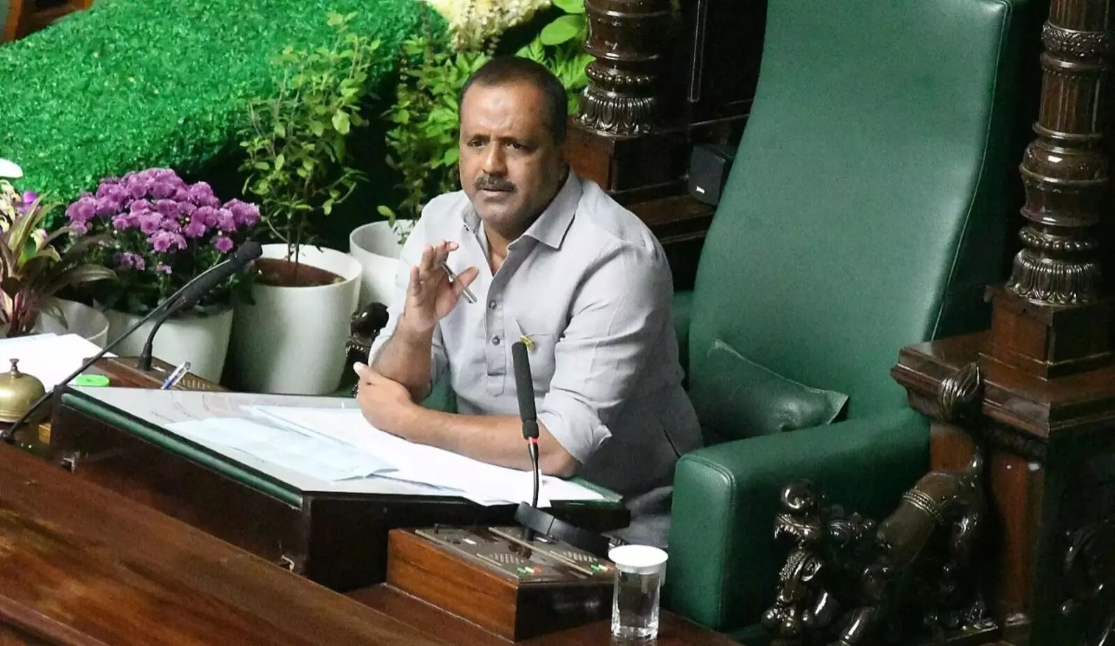 ‘ವಿಧಾನಸಭೆ’ 71 ಗಂಟೆ ಕಲಾಪ, 37 ವಿಧೇಯಕ ಅಂಗೀಕಾರ : ಸ್ಪೀಕರ್ ಯು.ಟಿ.ಖಾದರ್ ‘ವಿಧಾನಸಭೆ’ 71 ಗಂಟೆ ಕಲಾಪ, 37 ವಿಧೇಯಕ ಅಂಗೀಕಾರ : ಸ್ಪೀಕರ್ ಯು.ಟಿ.ಖಾದರ್