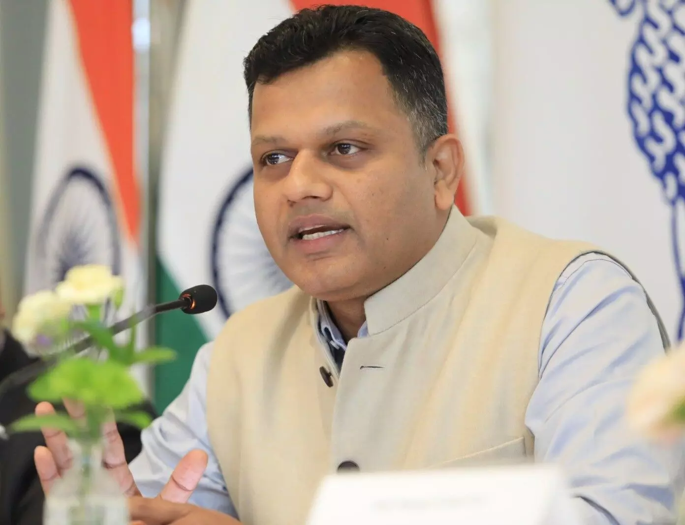 ಕೆಐಒಸಿಎಲ್ ಗೆ ಗಣಿಗಾರಿಕೆ ನಡೆಸಲು ಅವಕಾಶ ನೀಡಬೇಕು: ಸಂಸದ ಬ್ರಿಜೇಶ್ ಚೌಟ ಕೆಐಒಸಿಎಲ್ ಗೆ ಗಣಿಗಾರಿಕೆ ನಡೆಸಲು ಅವಕಾಶ ನೀಡಬೇಕು: ಸಂಸದ ಬ್ರಿಜೇಶ್ ಚೌಟ