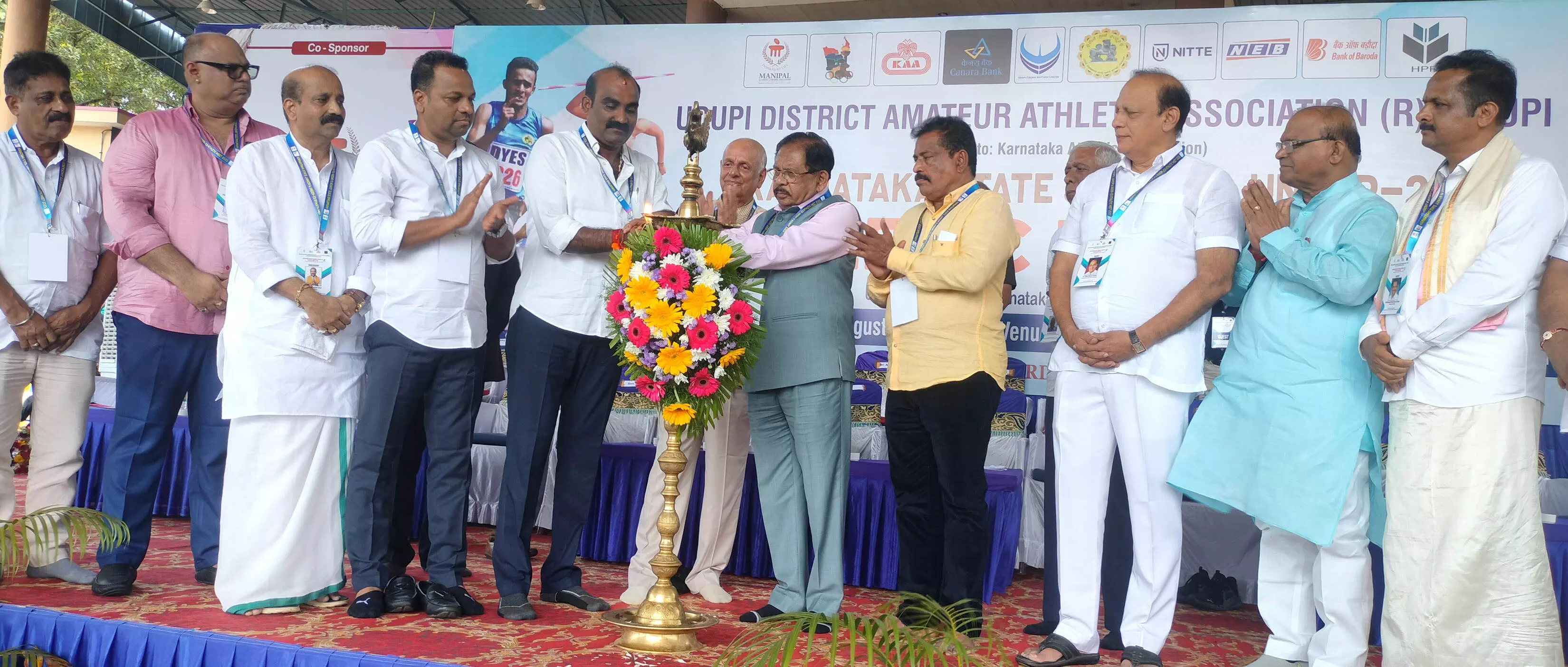 ಉಡುಪಿ ಜಿಲ್ಲೆಯ ಕ್ರೀಡಾ ಮೂಲಸೌಕರ್ಯ ಅಭಿವೃದ್ಧಿಗೆ 3 ಕೋಟಿ ಬಿಡುಗಡೆ: ಗೃಹ ಸಚಿವ ಡಾ.ಜಿ.ಪರಮೇಶ್ವರ್ ಉಡುಪಿ ಜಿಲ್ಲೆಯ ಕ್ರೀಡಾ ಮೂಲಸೌಕರ್ಯ ಅಭಿವೃದ್ಧಿಗೆ 3 ಕೋಟಿ ಬಿಡುಗಡೆ: ಗೃಹ ಸಚಿವ ಡಾ.ಜಿ.ಪರಮೇಶ್ವರ್