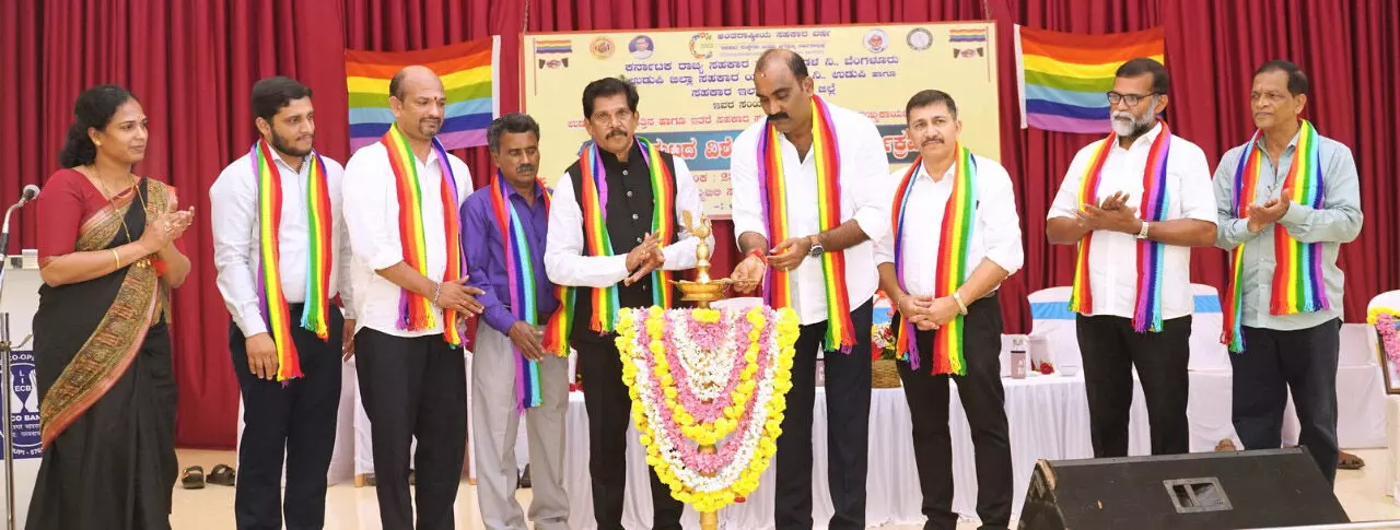 ಸಹಕಾರ ಸಂಘಗಳ ಅಧ್ಯಕ್ಷರು, ಸಿಇಓಗಳಿಗೆ ರಾಜ್ಯಮಟ್ಟದ ವಿಶೇಷ ತರಬೇತಿ ಕಾರ್ಯಕ್ರಮ ಸಹಕಾರ ಸಂಘಗಳ ಅಧ್ಯಕ್ಷರು, ಸಿಇಓಗಳಿಗೆ ರಾಜ್ಯಮಟ್ಟದ ವಿಶೇಷ ತರಬೇತಿ ಕಾರ್ಯಕ್ರಮ