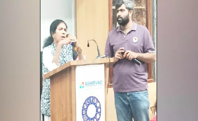 ನಕ್ಸಲ್ ಹೆಸರಿನಲ್ಲಿ ಆದಿವಾಸಿಗಳ ಹತ್ಯೆ : ಸೋನಿ ಸೋರಿ ಆರೋಪ ನಕ್ಸಲ್ ಹೆಸರಿನಲ್ಲಿ ಆದಿವಾಸಿಗಳ ಹತ್ಯೆ : ಸೋನಿ ಸೋರಿ ಆರೋಪ