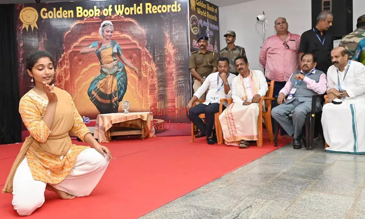 ವಿಶ್ವದಾಖಲೆಗಾಗಿ ದೀಕ್ಷಾ ವಿ. ಭರತನಾಟ್ಯ ಮೂರನೇ ದಿನಕ್ಕೆ