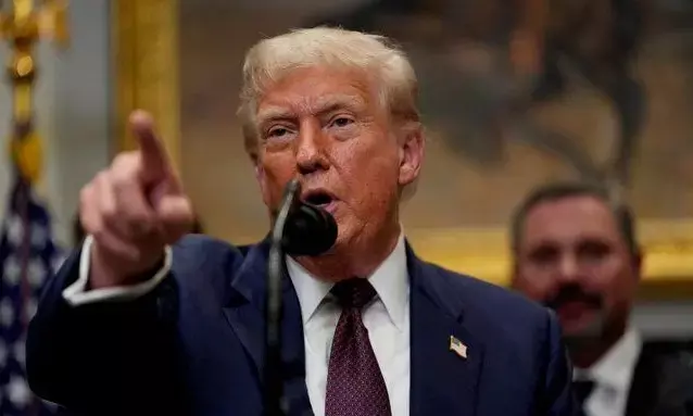 ಉಕ್ರೇನ್ ಸಂಘರ್ಷ ಕೊನೆಗೊಳ್ಳದಿದ್ದರೆ ಬೃಹತ್ ನಿರ್ಬಂಧ: ರಶ್ಯಕ್ಕೆ ಟ್ರಂಪ್ ಗಡುವು