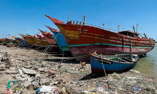 ಗುಜರಾತ್ | 15 ಮಂದಿ ಪಾಕಿಸ್ತಾನಿ ಮೀನುಗಾರರನ್ನು ಬಂಧಿಸಿದ ಬಿಎಸ್ಎಫ್