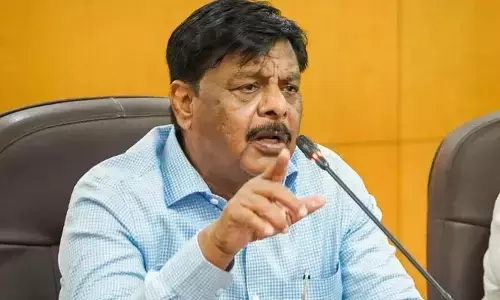 ‘ವಿಷವನ್ನು ಜೇನಾಗಿ ಪರಿವರ್ತಿಸಲು ಸಾಧ್ಯವೇ?’ : ಆರೆಸ್ಸೆಸ್ ವಿರುದ್ದ ಸಚಿವ ಮಹದೇವಪ್ಪ ವಾಗ್ದಾಳಿ