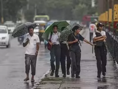 ಭಾರೀ ಮಳೆಗೆ ಮುಳುಗಿದ ಜಮ್ಮು; ಶಾಲೆಗಳಿಗೆ ರಜೆ