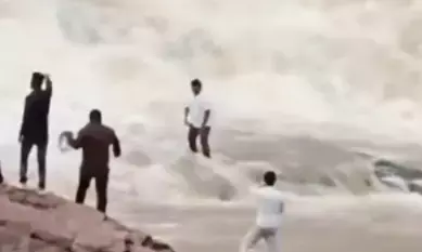 ಜಲಪಾತದ ಭೋರ್ಗರೆವ ನೀರಿನ ಮಧ್ಯೆ ವಿಡಿಯೊ ಮಾಡಲು ಹೋಗಿ ನೀರುಪಾಲಾದ ಯೂಟ್ಯೂಬರ್