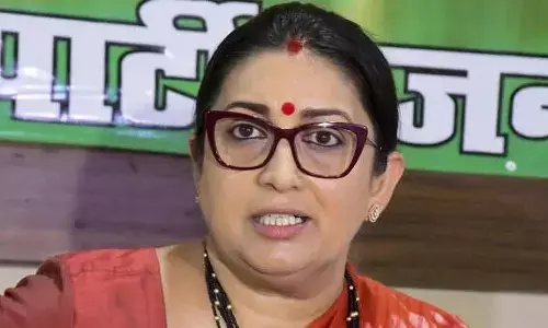 ಸ್ಮೃತಿ ಇರಾನಿಯ ಶೈಕ್ಷಣಿಕ ದಾಖಲೆಗಳನ್ನು ಬಹಿರಂಗಗೊಳಿಸುವಂತೆ ಕೇಂದ್ರ ಮಾಹಿತಿ ಆಯೋಗ ನೀಡಿದ್ದ ಆದೇಶವನ್ನು ಬದಿಗಿರಿಸಿದ ದಿಲ್ಲಿ ಹೈಕೋರ್ಟ್