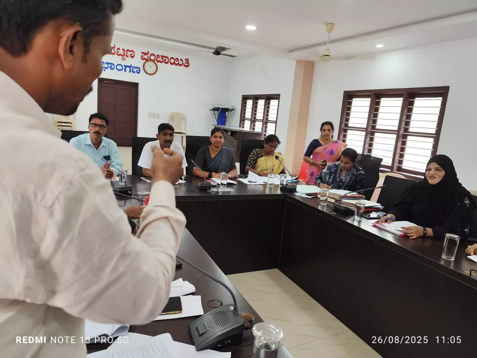 ಕೋಟೆಕಾರ್ ಪ. ಪಂ. ಸಾಮಾನ್ಯ ಸಭೆ| ಗುಜ್ರಿ ಅಂಗಡಿ ತೆರವು: ಸಭೆಯಲ್ಲಿ ವ್ಯಾಪಕ ಚರ್ಚೆ ಕೋಟೆಕಾರ್ ಪ. ಪಂ. ಸಾಮಾನ್ಯ ಸಭೆ| ಗುಜ್ರಿ ಅಂಗಡಿ ತೆರವು: ಸಭೆಯಲ್ಲಿ ವ್ಯಾಪಕ ಚರ್ಚೆ