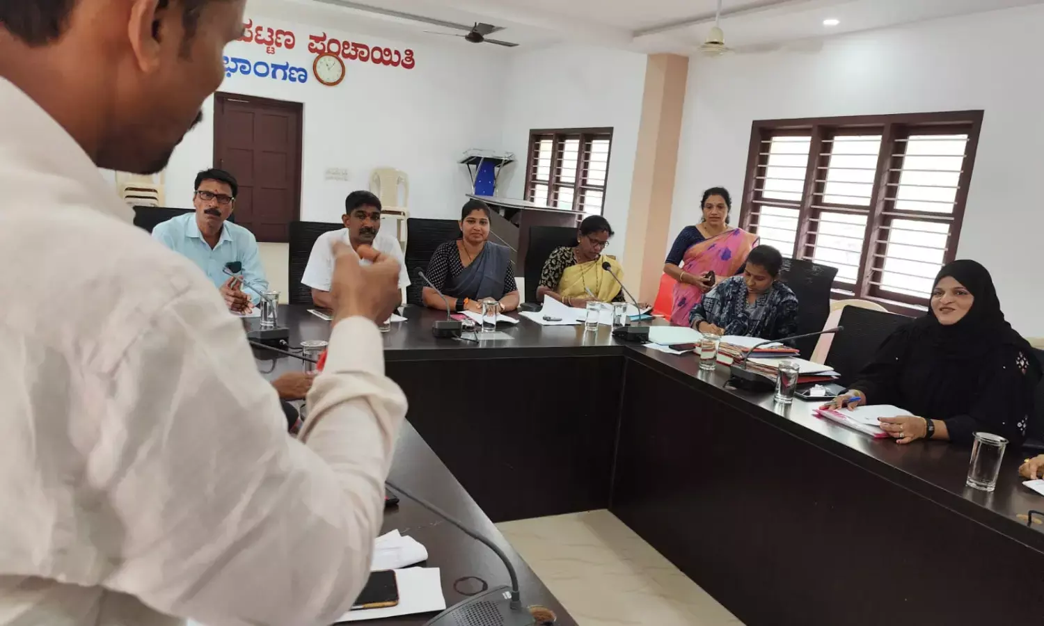 ಕೋಟೆಕಾರ್ ಪ. ಪಂ. ಸಾಮಾನ್ಯ ಸಭೆ| ಗುಜ್ರಿ ಅಂಗಡಿ ತೆರವು: ಸಭೆಯಲ್ಲಿ ವ್ಯಾಪಕ ಚರ್ಚೆ