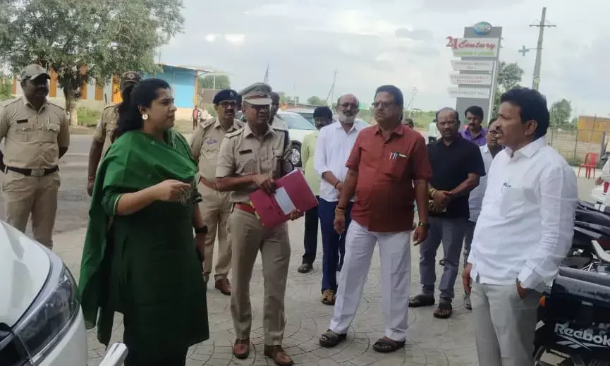 ಕಲಬುರಗಿ | ಜಿಲ್ಲಾಧಿಕಾರಿಗಳಿಂದ ಜೇವರ್ಗಿ ತಾಲ್ಲೂಕು ಕಂದಾಯ ಇಲಾಖೆಯ ಪ್ರಗತಿ ಪರಿಶೀಲನೆ