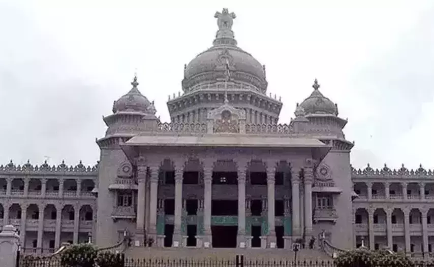 ಕರ್ನಾಟಕ ಸರಕಾರದ ಸಚಿವಾಲಯ, ಇಲಾಖೆಗಳಲ್ಲಿ 5 ವರ್ಷಗಳಿಂದಲೂ 705 ಅಧಿಕಾರಿಗಳ ಠಿಕಾಣಿ