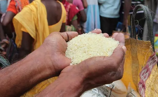 ಮಧ್ಯಪ್ರದೇಶ | ಉಚಿತ ಪಡಿತರ ಸ್ವೀಕರಿಸಿದ 1,404 ಲಕ್ಷಾಧಿಪತಿ ಕುಟುಂಬಗಳ ವಿರುದ್ಧ ಸರಕಾರದಿಂದ ಕ್ರಮ ಮಧ್ಯಪ್ರದೇಶ | ಉಚಿತ ಪಡಿತರ ಸ್ವೀಕರಿಸಿದ 1,404 ಲಕ್ಷಾಧಿಪತಿ ಕುಟುಂಬಗಳ ವಿರುದ್ಧ ಸರಕಾರದಿಂದ ಕ್ರಮ