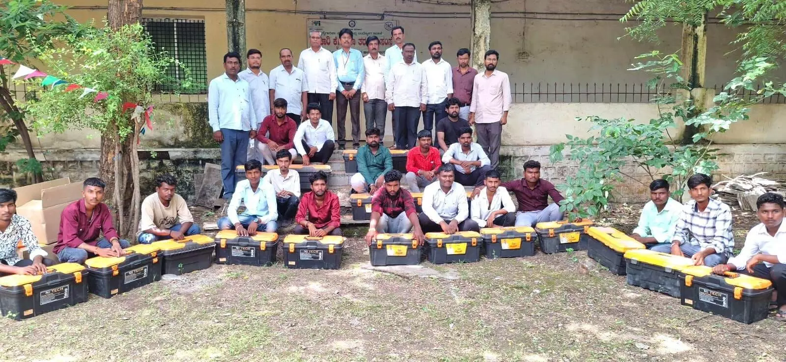 ಕಲಬುರಗಿ | ಐಟಿಐ ತರಬೇತಿದಾರರಿಗೆ ಟೂಲ್ ಕಿಟ್ ವಿತರಣೆ