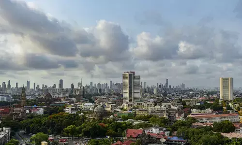 ಮುಂಬೈ, ಕೊಹಿಮಾ, ಭುವನೇಶ್ವರ ಮಹಿಳೆಯರಿಗೆ ಅತ್ಯಂತ ಸುರಕ್ಷಿತ ನಗರಗಳು: ಎನ್‌ಎಆರ್‌ಐ ವರದಿ