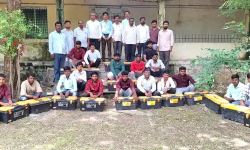 ಕಲಬುರಗಿ | ಐಟಿಐ ತರಬೇತಿದಾರರಿಗೆ ಟೂಲ್ ಕಿಟ್ ವಿತರಣೆ