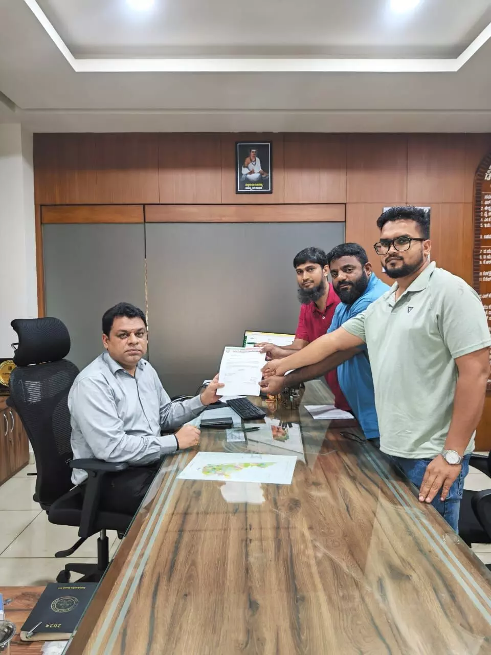 ಕುದ್ರೋಳಿ -ಕಂಡತ್ಪಳ್ಳಿ: ರಸ್ತೆ ದುರಸ್ತಿಗೆ ಎಸ್ಡಿಪಿಐ ಮನವಿ ಕುದ್ರೋಳಿ -ಕಂಡತ್ಪಳ್ಳಿ: ರಸ್ತೆ ದುರಸ್ತಿಗೆ ಎಸ್ಡಿಪಿಐ ಮನವಿ