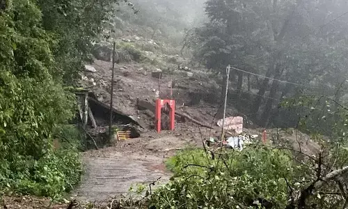 ಉತ್ತರಾಖಂಡದಲ್ಲಿ ಮೇಘಸ್ಪೋಟ : ಅವಶೇಷಗಳಡಿ ಹಲವರು ಸಿಲುಕಿರುವ ಸಾಧ್ಯತೆ