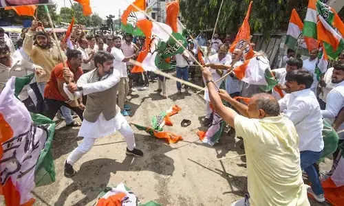 ಬಿಹಾರ| ಮತದಾರರ ಅಧಿಕಾರ ಯಾತ್ರೆಯಲ್ಲಿ ಪ್ರಧಾನಿ ಮೋದಿಗೆ ನಿಂದನೆ ಆರೋಪ : ಪ್ರತಿಭಟನೆ ವೇಳೆ ಬಿಜೆಪಿ- ಕಾಂಗ್ರೆಸ್ ಕಾರ್ಯಕರ್ತರ ನಡುವೆ ಘರ್ಷಣೆ