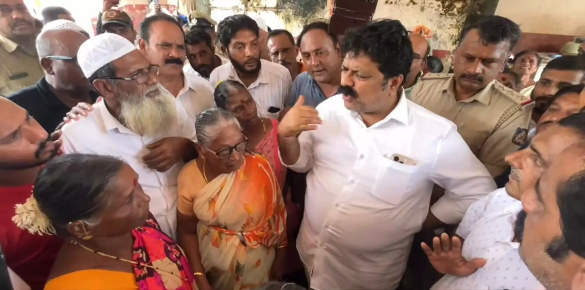 ಭಟ್ಕಳದ ಹಳೆ ಮೀನು ಮಾರುಕಟ್ಟೆ ಸ್ಥಳಾಂತರವಿಲ್ಲ; ಹೈಟೆಕ್ ಮಾರುಕಟ್ಟೆಗೆ ಚಿಂತನೆ: ಸಚಿವ ಮಾಂಕಾಳು ವೈದ್ಯ