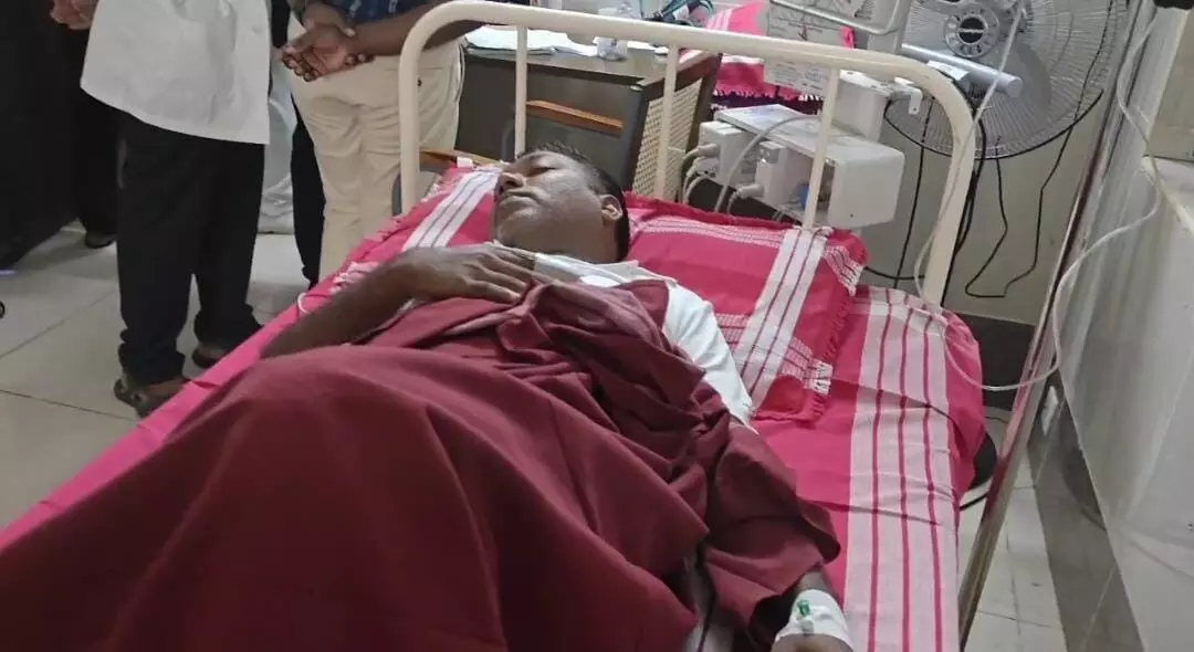 ತಮಿಳುನಾಡಿಗೆ ಸಮಗ್ರ ಶಿಕ್ಷಾ ಯೋಜನೆಯಡಿ ನಿಧಿ ಬಿಡುಗಡೆಗೆ ಒತ್ತಾಯಿಸಿ ಸಂಸದ ಶಶಿಕಾಂತ್ ಸೆಂಥಿಲ್ ಉಪವಾಸ ಸತ್ಯಾಗ್ರಹ; ಆಸ್ಪತ್ರೆಗೆ ದಾಖಲು